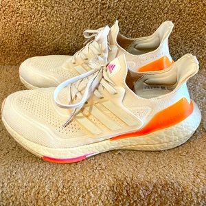 Adidas UltraBoost 21